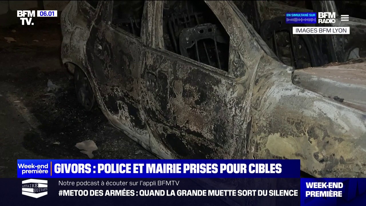 Dailymotion Givors: des véhicules de la police municipale et un mur de la mairie incendiés